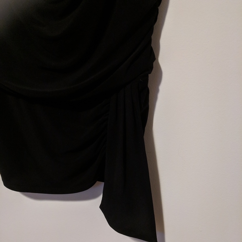 🌟ChueVa Black Cowl Neck Side-rouched Tank Blouse - Picture 4 of 8
